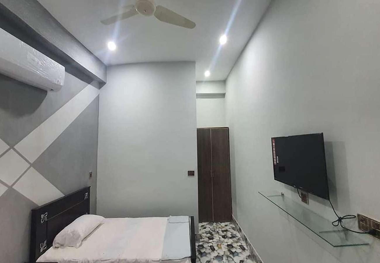 Al Qadir Residence Multan Luaran gambar